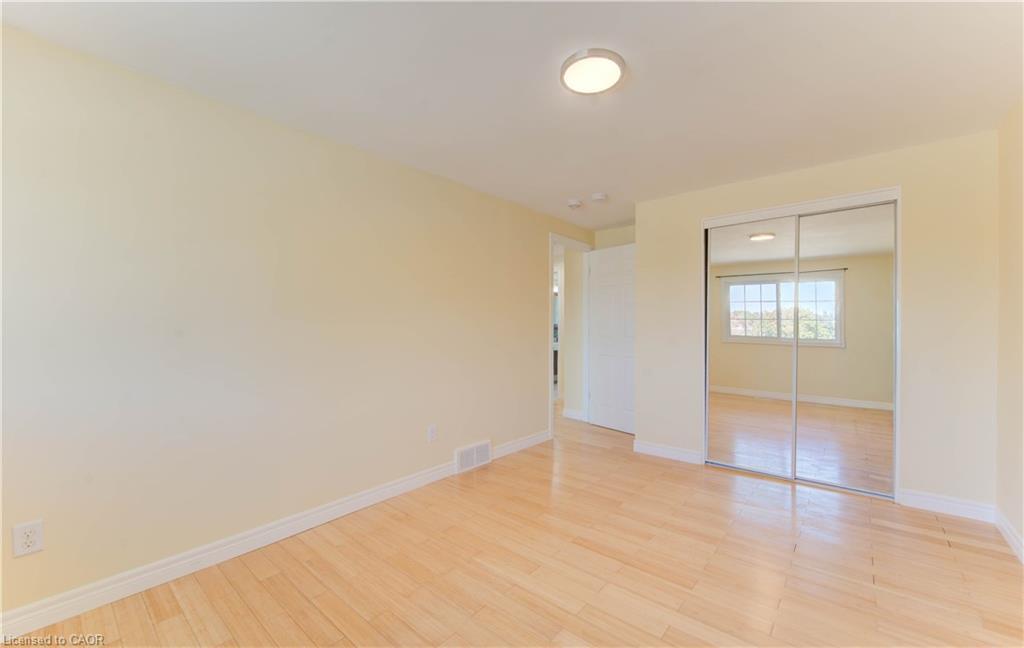 1493 Queens Boulevard, Kitchener, ON - Indoor Photo Showing Other Room