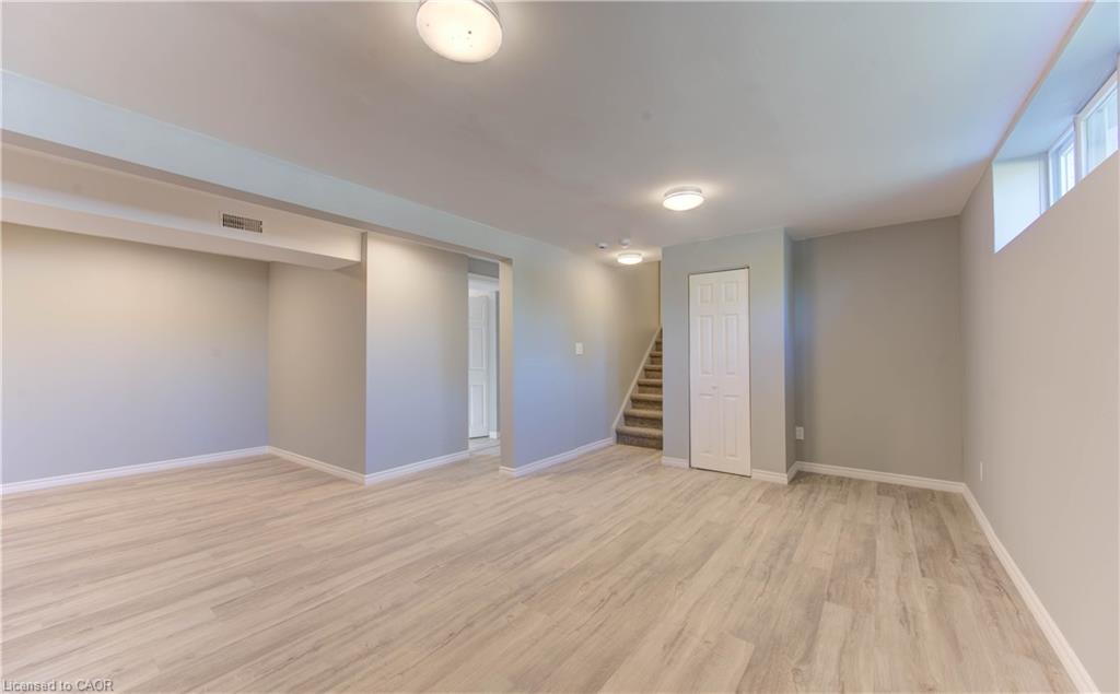 1493 Queens Boulevard, Kitchener, ON - Indoor Photo Showing Other Room