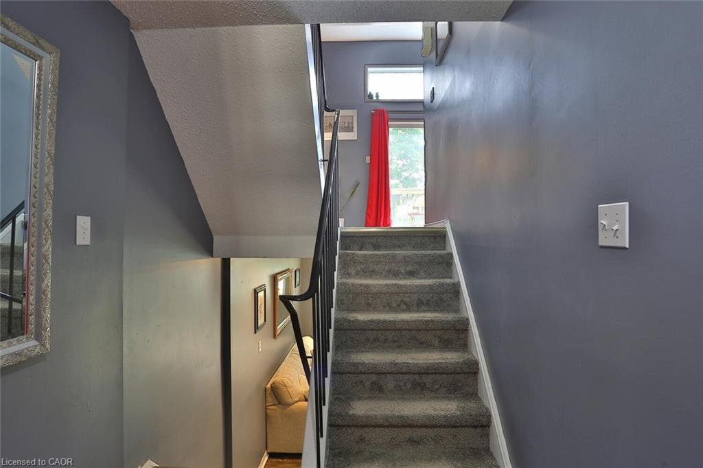 13-1085 Queens Boulevard, Kitchener, ON - Indoor Photo Showing Other Room