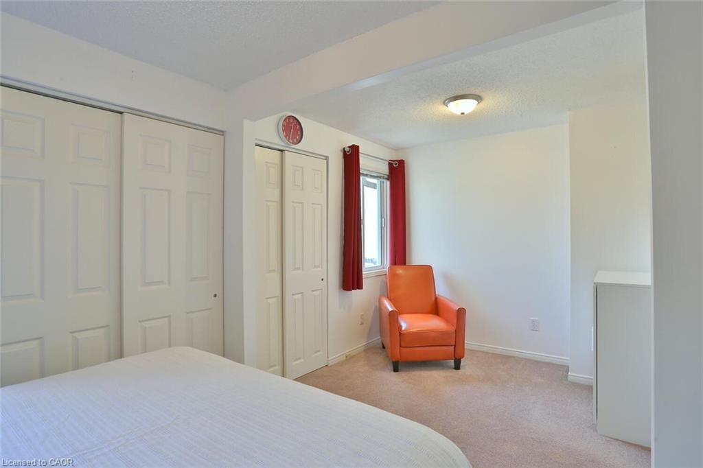 13-1085 Queens Boulevard, Kitchener, ON - Indoor Photo Showing Bedroom