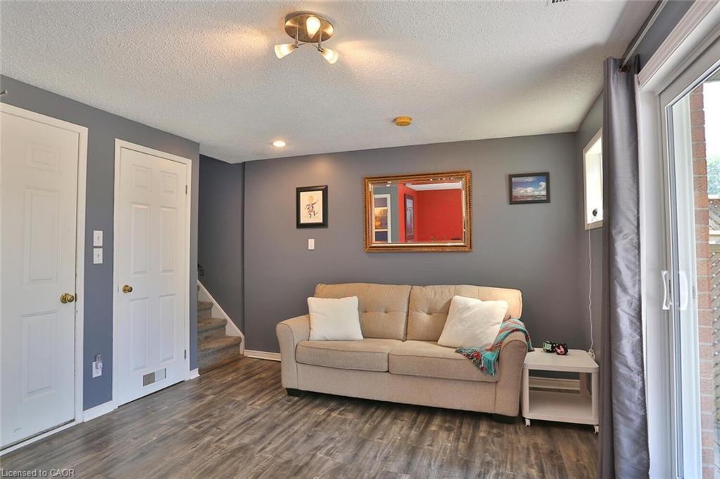 13-1085 Queens Boulevard, Kitchener, ON - Indoor