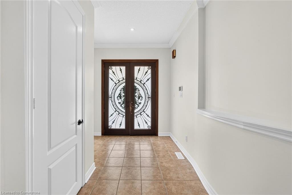 3322 Fox Run Circle, Oakville, ON - Indoor Photo Showing Other Room