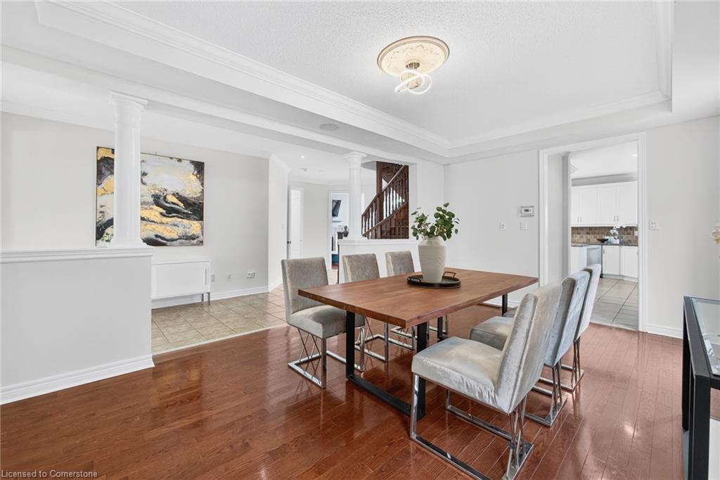 3322 Fox Run Circle, Oakville, ON - Indoor Photo Showing Dining Room