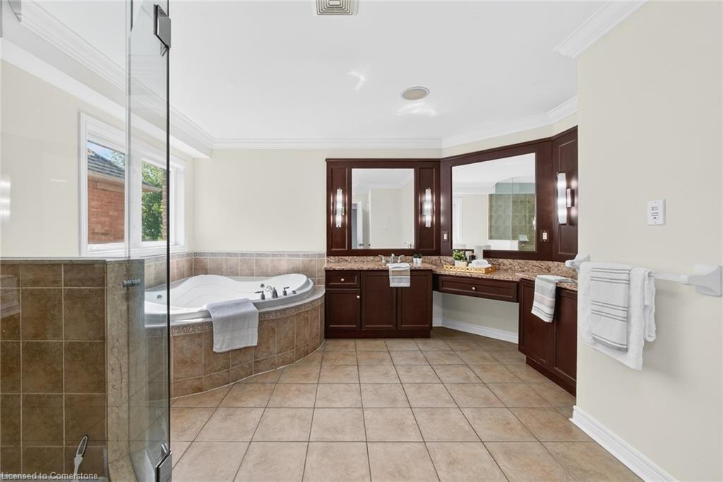 3322 Fox Run Circle, Oakville, ON - Indoor Photo Showing Bathroom