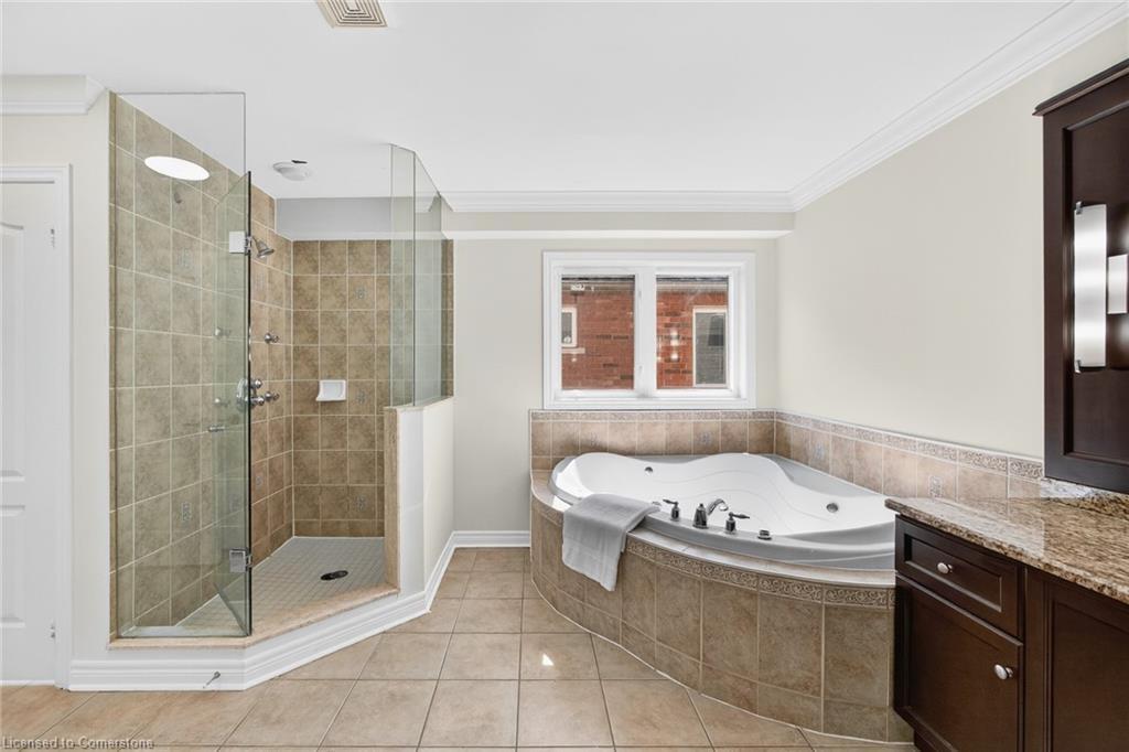 3322 Fox Run Circle, Oakville, ON - Indoor Photo Showing Bathroom