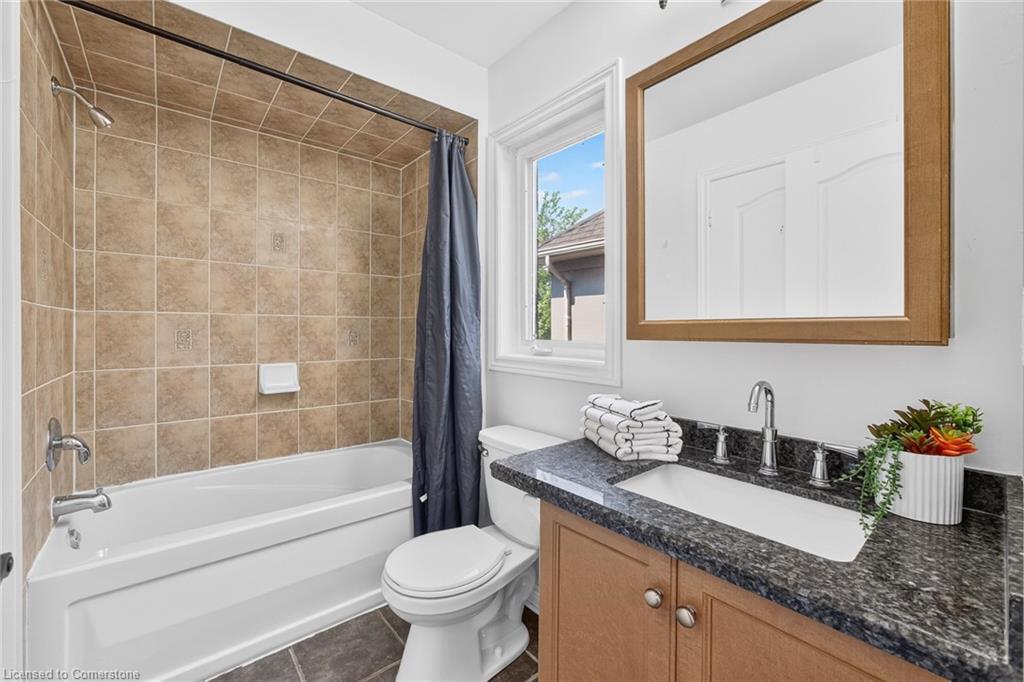 3322 Fox Run Circle, Oakville, ON - Indoor Photo Showing Bathroom