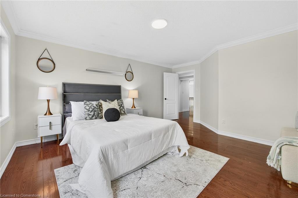 3322 Fox Run Circle, Oakville, ON - Indoor Photo Showing Bedroom