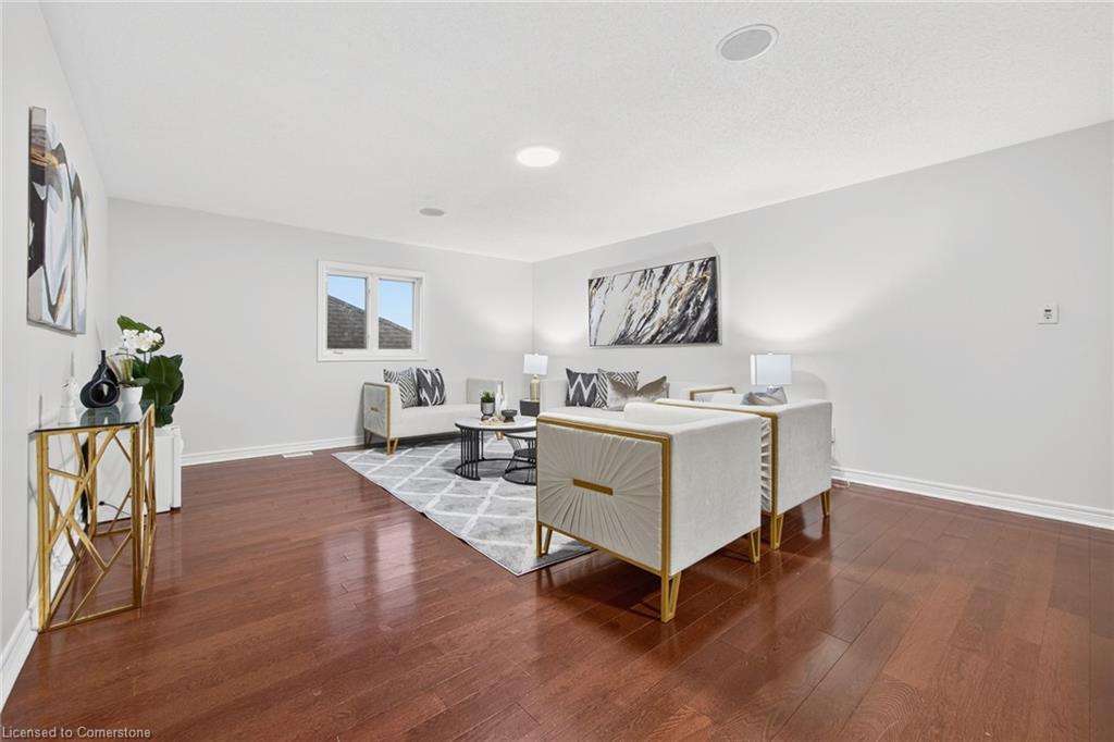 3322 Fox Run Circle, Oakville, ON - Indoor Photo Showing Other Room