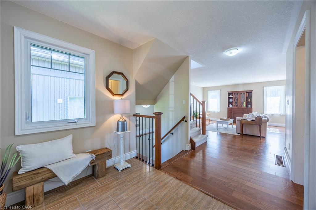 5 Wood Duck Way, Port Rowan, ON - Indoor Photo Showing Other Room