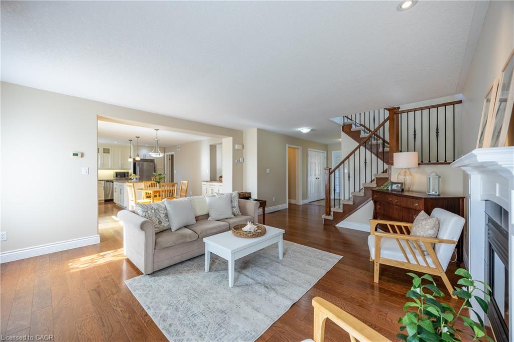 5 Wood Duck Way, Port Rowan, ON - Indoor Photo Showing Living Room
