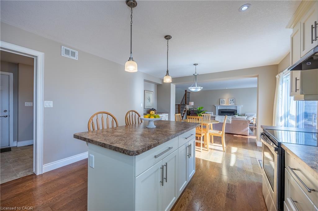 5 Wood Duck Way, Port Rowan, ON - Indoor Photo Showing Kitchen With Upgraded Kitchen
