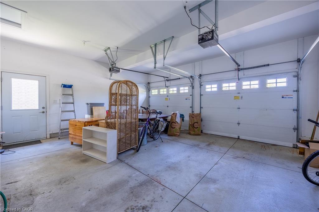 5 Wood Duck Way, Port Rowan, ON - Indoor Photo Showing Garage