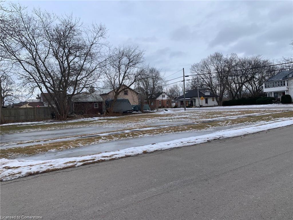 16 Main Street W, Selkirk, ON