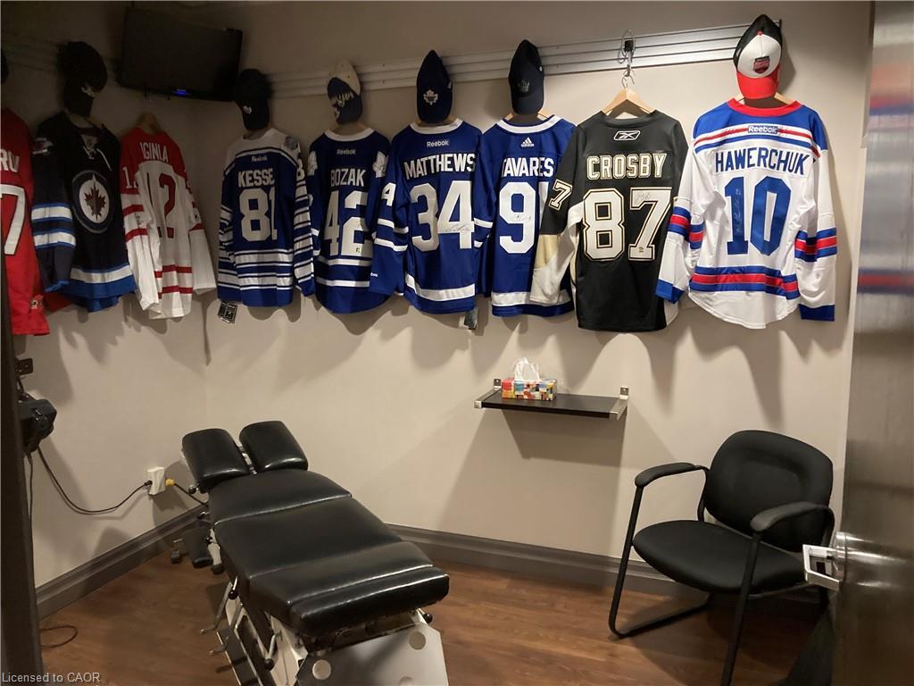 1066 Brant Street, Burlington, ON