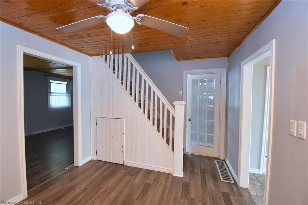 120 Clara Street, Thorold, ON - Indoor Photo Showing Other Room