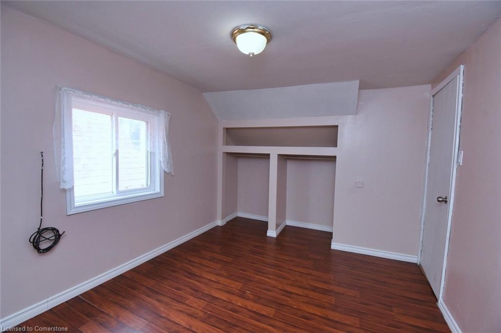 120 Clara Street, Thorold, ON - Indoor Photo Showing Other Room