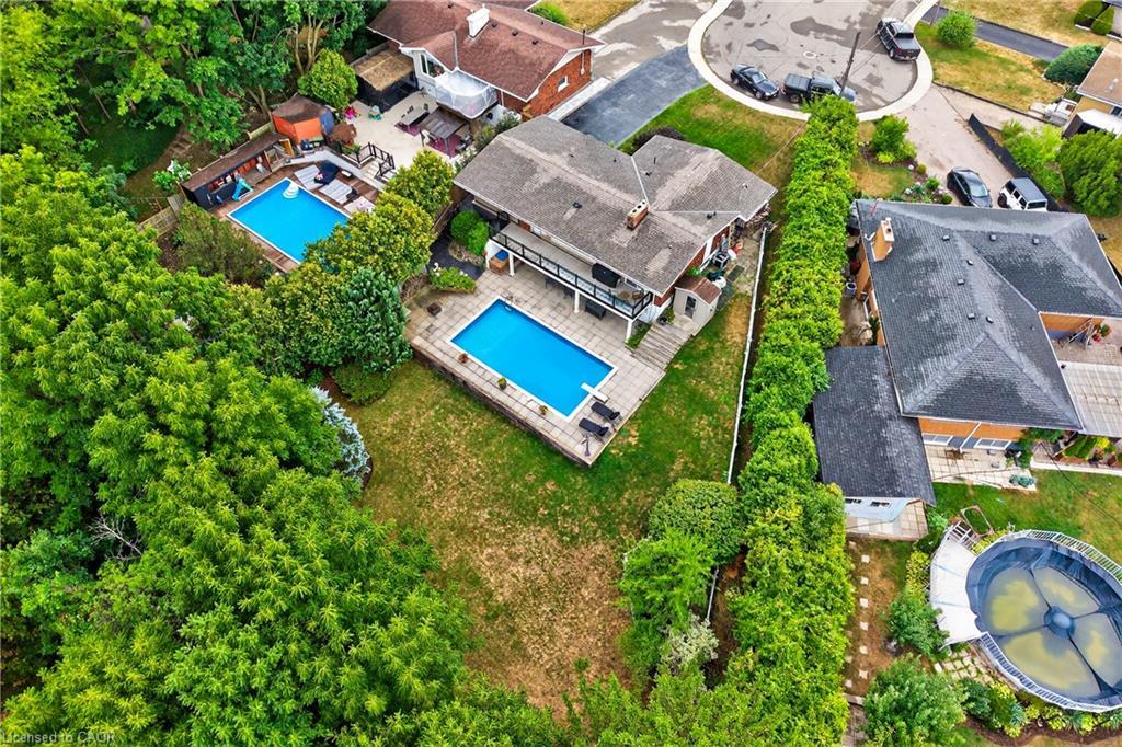 90 Mountain Avenue N, Stoney Creek, ON - Outdoor With In Ground Pool With View