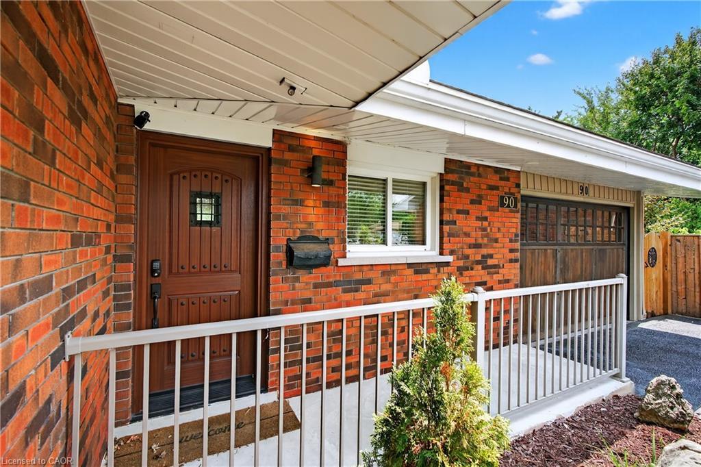 90 Mountain Avenue N, Stoney Creek, ON - Outdoor With Deck Patio Veranda With Exterior