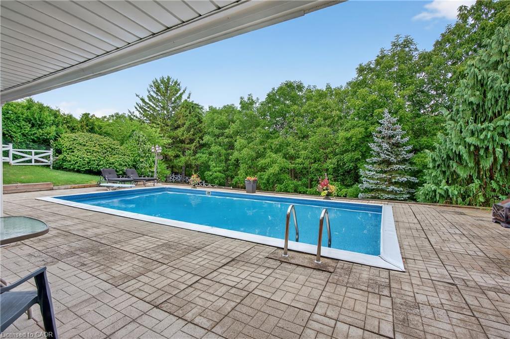 90 Mountain Avenue N, Stoney Creek, ON - Outdoor With In Ground Pool With Deck Patio Veranda With Backyard