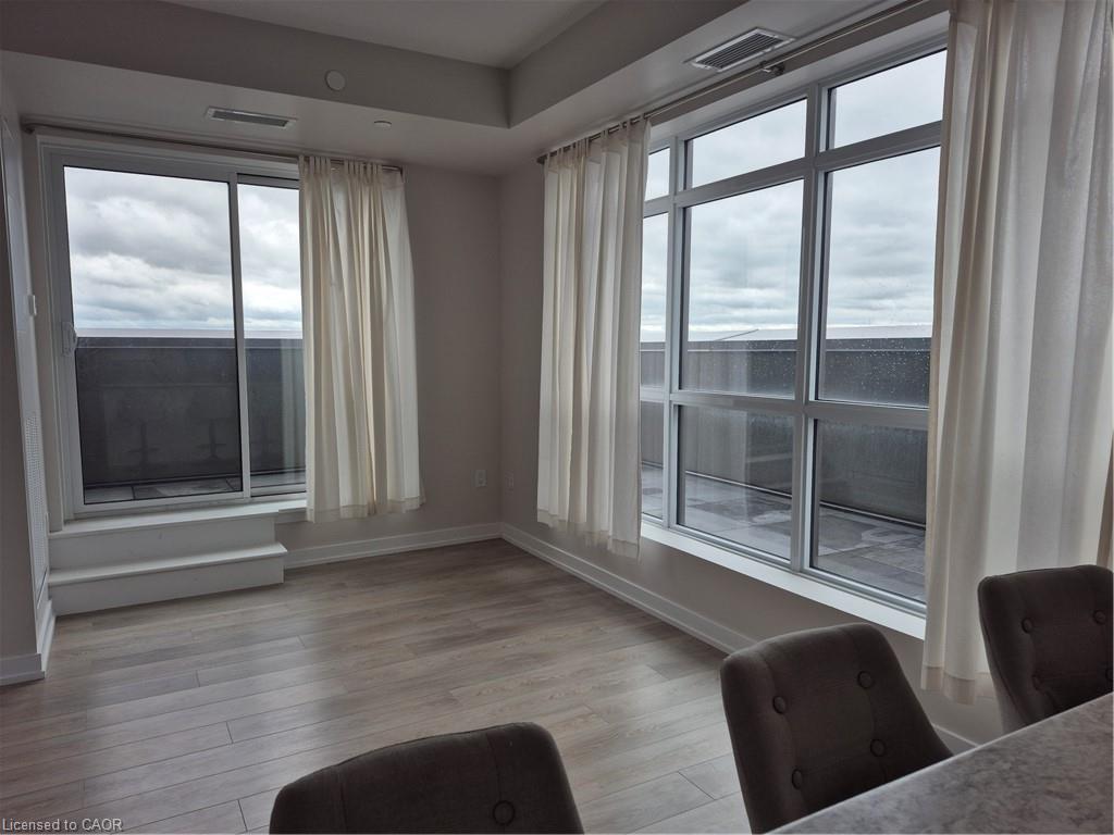 1005-450 Dundas Street E, Waterdown, ON - Indoor Photo Showing Other Room