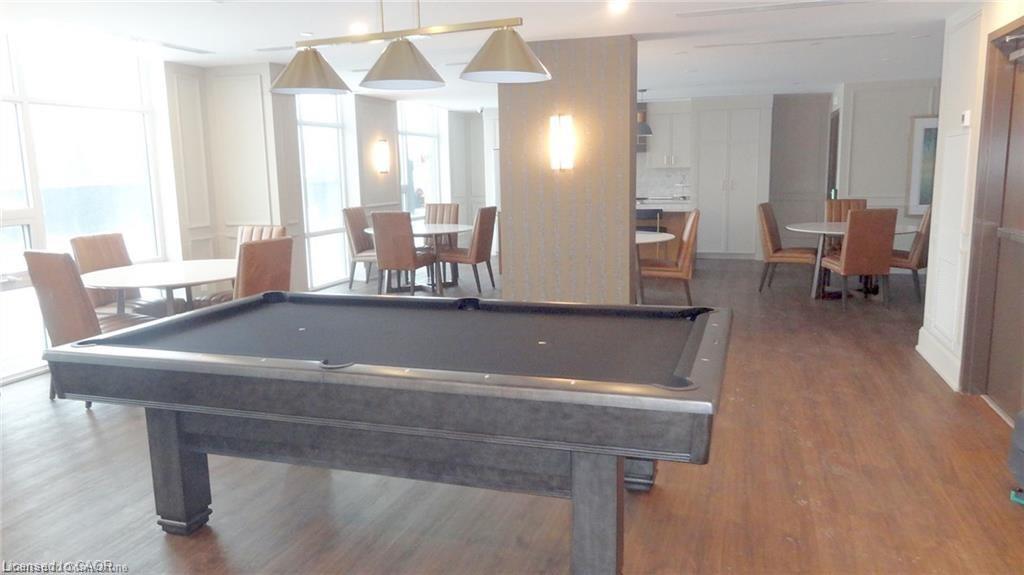 1005-450 Dundas Street E, Waterdown, ON - Indoor Photo Showing Other Room