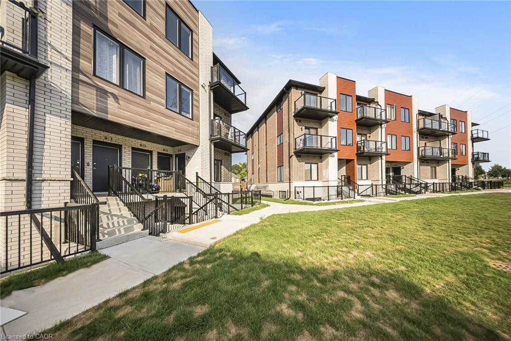 25-10 South Creek Drive, Kitchener, ON - Outdoor