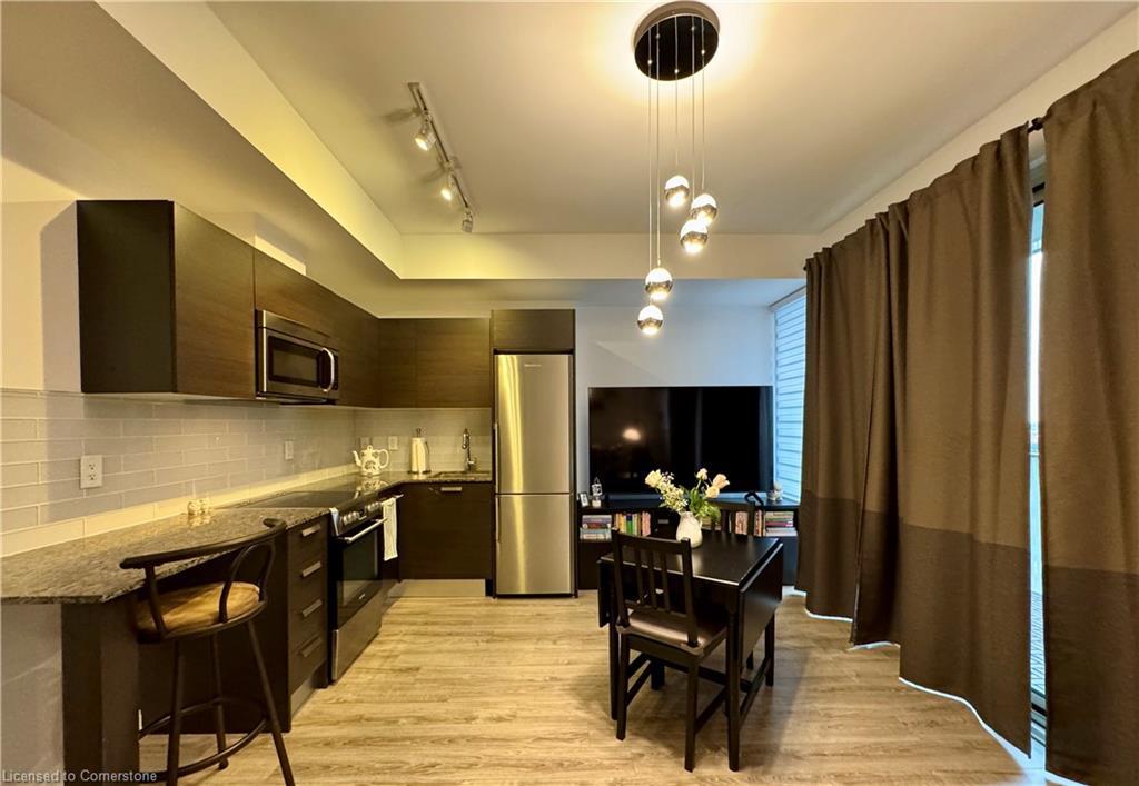 2206-42 Charles Street E, Toronto, ON - Indoor Photo Showing Kitchen