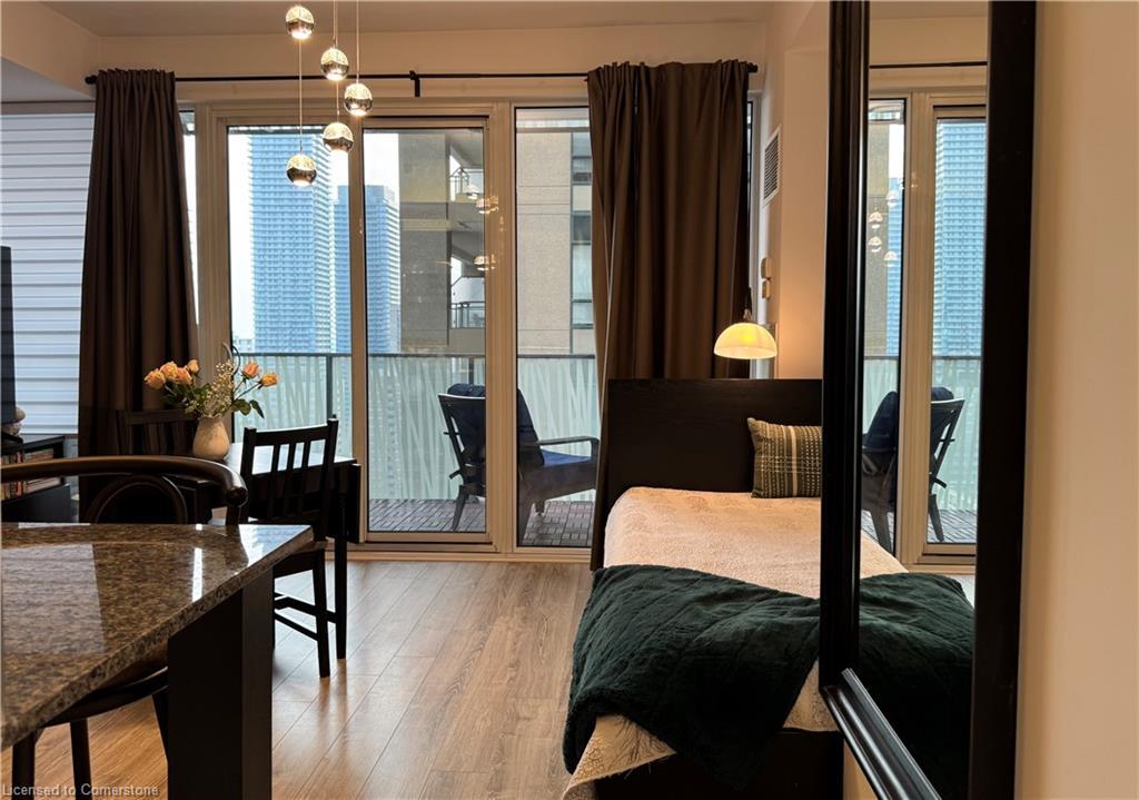 2206-42 Charles Street E, Toronto, ON - Indoor