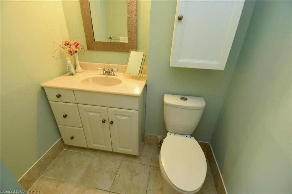 1610-2055 Upper Middle Road, Burlington, ON - Indoor Photo Showing Bathroom