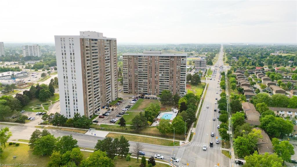 304-18 Knightsbridge Road, Peel, ON - Outdoor With View