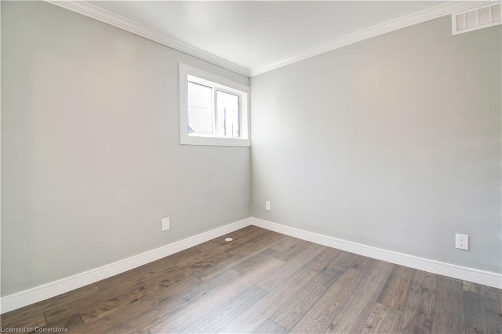 85 East 37Th Street, Hamilton, ON - Indoor Photo Showing Other Room