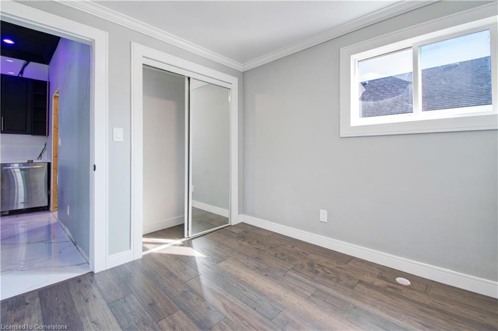 85 East 37Th Street, Hamilton, ON - Indoor Photo Showing Other Room