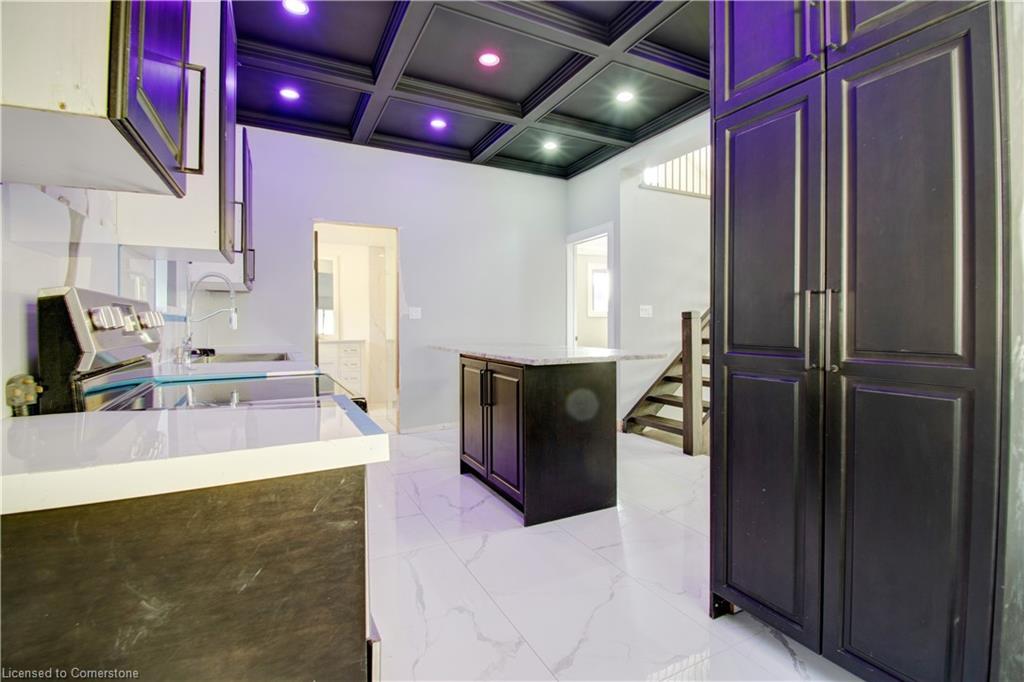 85 East 37Th Street, Hamilton, ON - Indoor Photo Showing Other Room