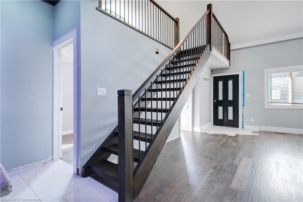 85 East 37Th Street, Hamilton, ON - Indoor Photo Showing Other Room