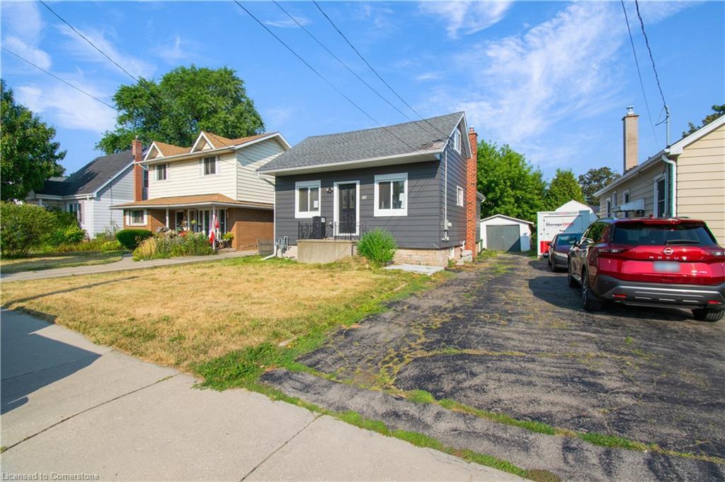 85 East 37Th Street, Hamilton, ON - Outdoor With Facade