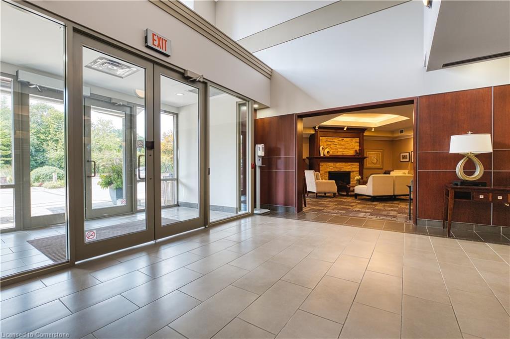 103-400 Romeo Street N, Stratford, ON - Indoor Photo Showing Other Room