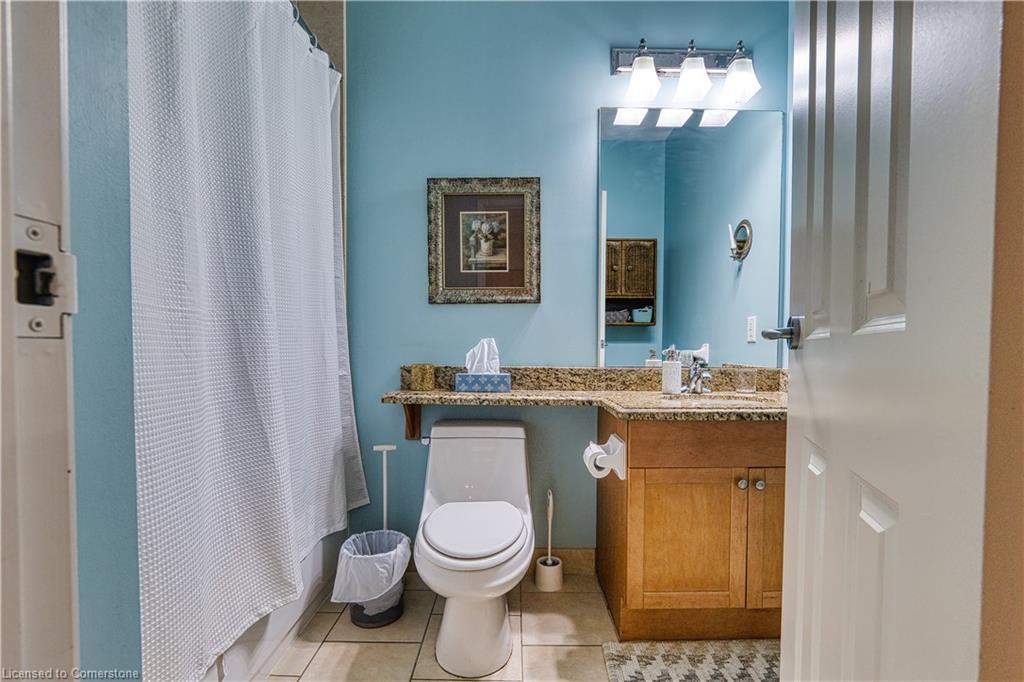 103-400 Romeo Street N, Stratford, ON - Indoor Photo Showing Bathroom