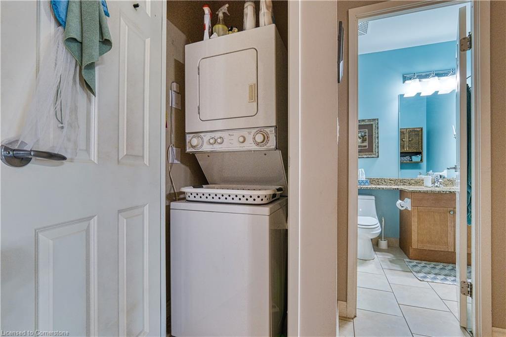 103-400 Romeo Street N, Stratford, ON - Indoor Photo Showing Laundry Room