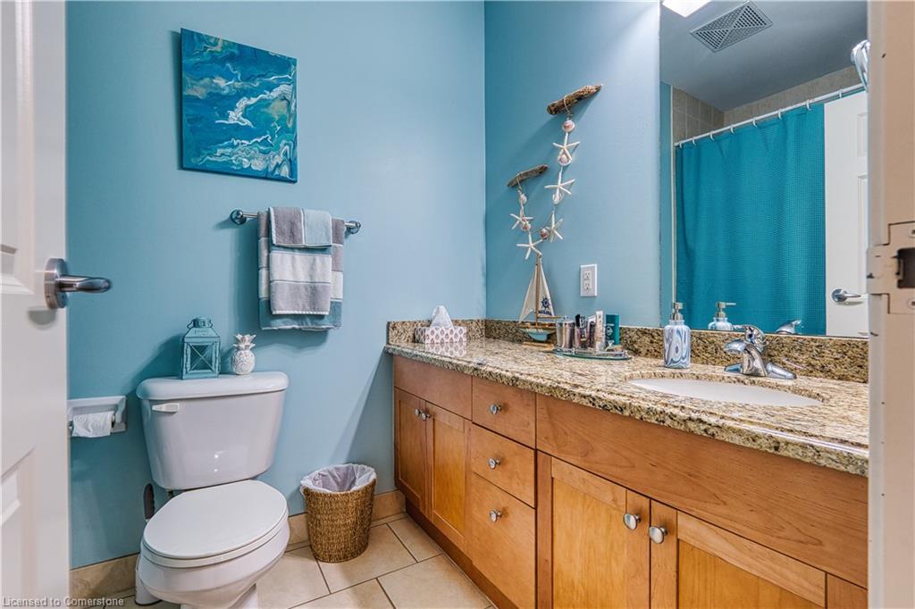 103-400 Romeo Street N, Stratford, ON - Indoor Photo Showing Bathroom