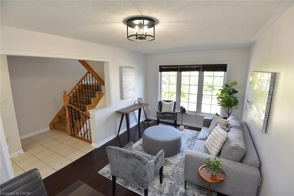 45 Ohara Lane, Hamilton, ON - Indoor Photo Showing Living Room