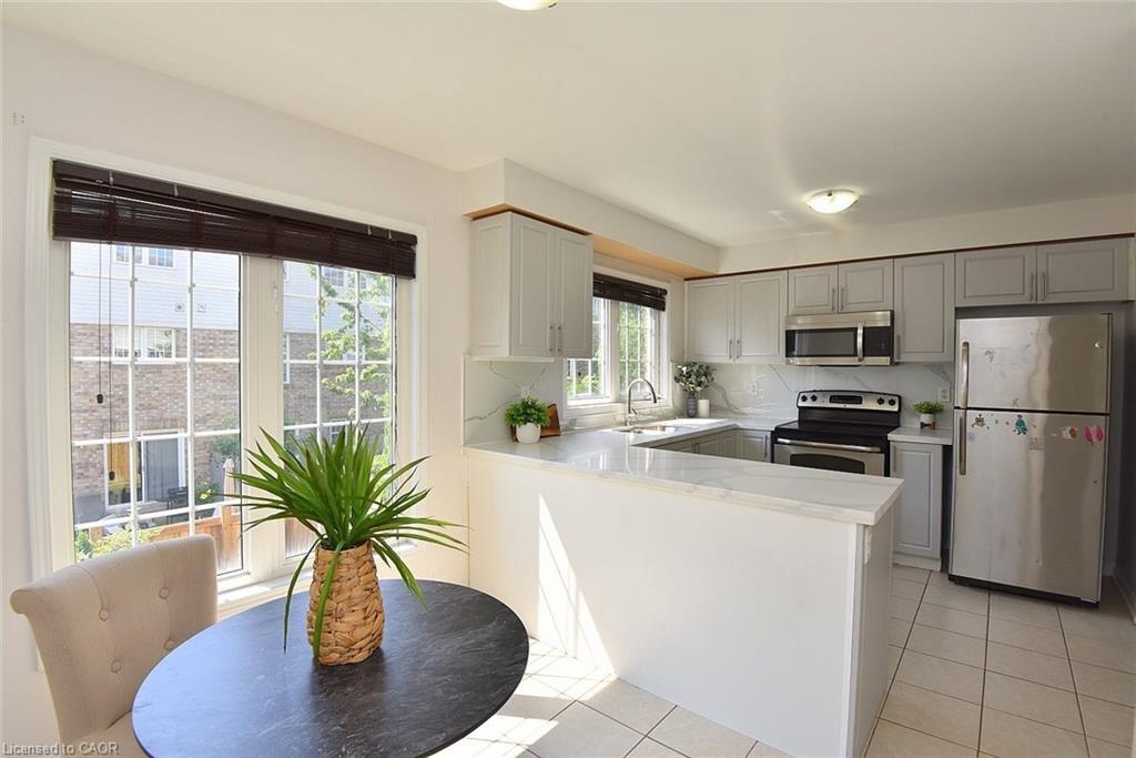 45 Ohara Lane, Hamilton, ON - Indoor Photo Showing Kitchen With Double Sink
