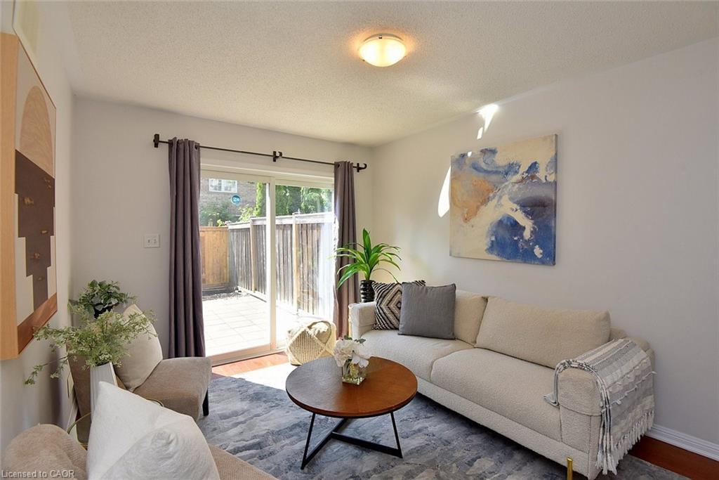 45 Ohara Lane, Hamilton, ON - Indoor Photo Showing Living Room