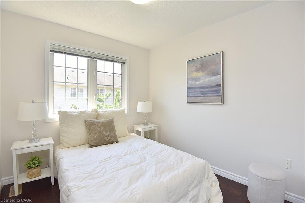 45 Ohara Lane, Hamilton, ON - Indoor Photo Showing Bedroom