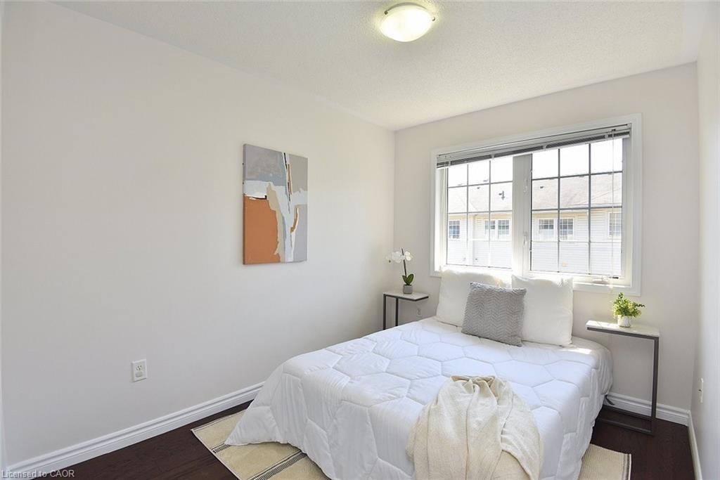 45 Ohara Lane, Hamilton, ON - Indoor Photo Showing Bedroom