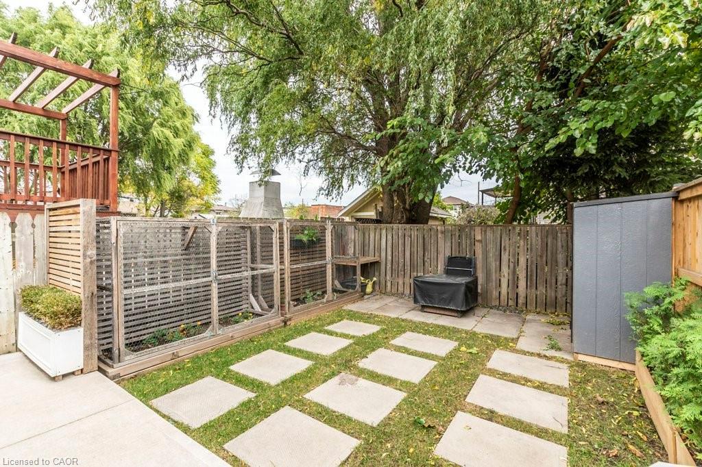 346 Hughson Street N, Hamilton, ON - Outdoor