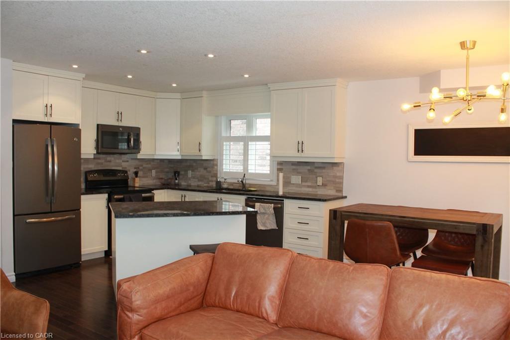 27 Stillwater Street, Kitchener, ON - Indoor