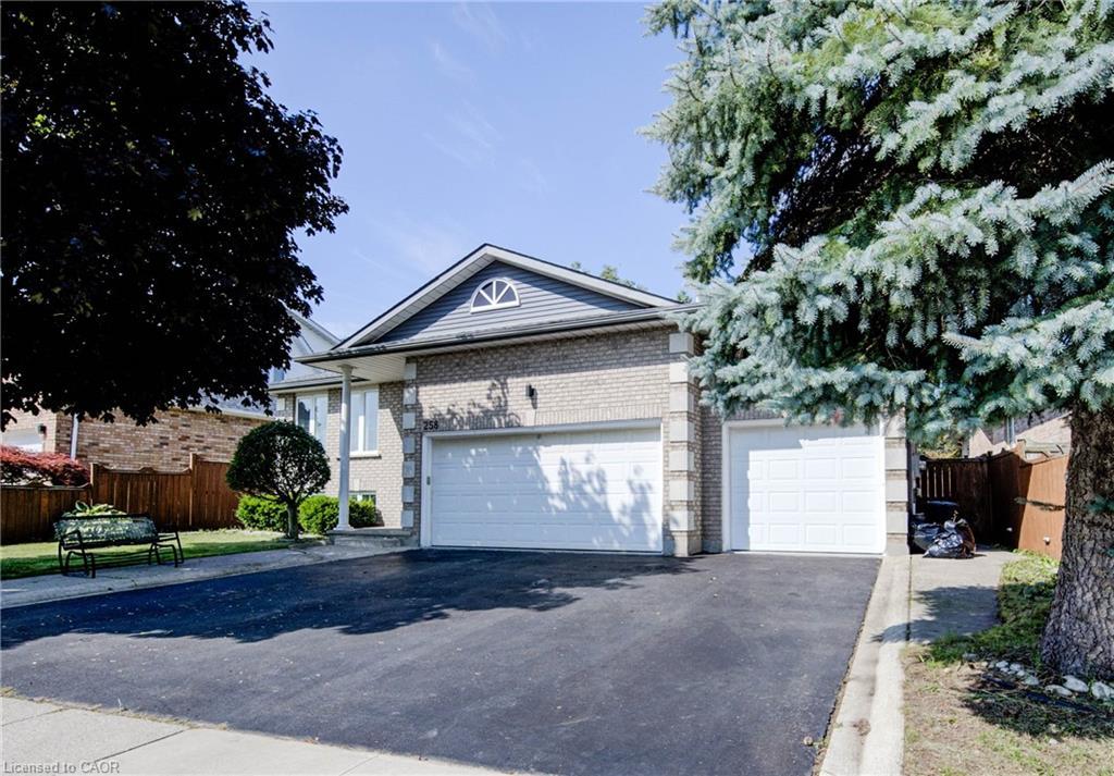 258 Saginaw Parkway, Cambridge, ON - Outdoor