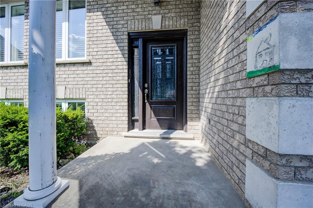 258 Saginaw Parkway, Cambridge, ON - Outdoor