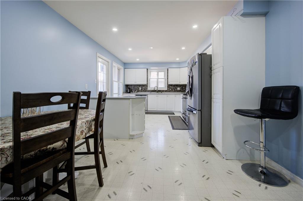 258 Saginaw Parkway, Cambridge, ON - Indoor