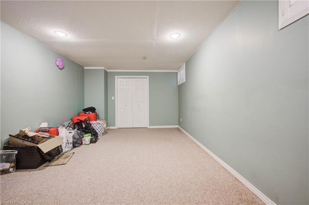 258 Saginaw Parkway, Cambridge, ON - Indoor Photo Showing Other Room